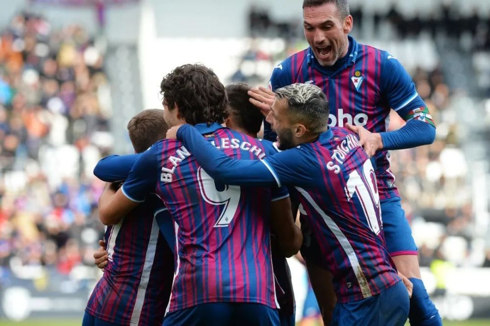 马丁内斯 马丁内斯