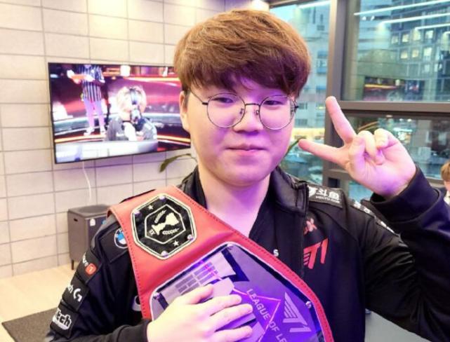 不令人意外 不令人意外