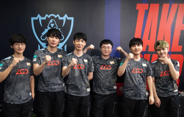 新人追逐荣 新人追逐荣