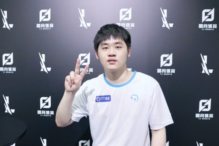 够凭借个人 够凭借个人